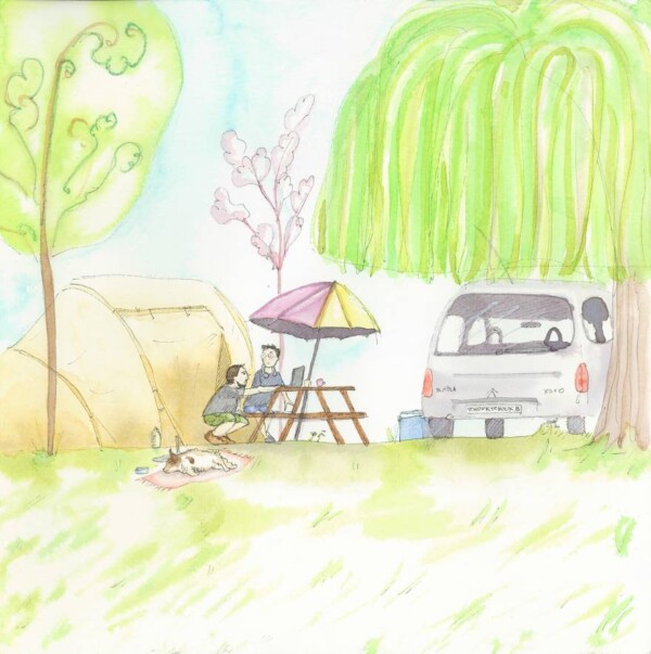 Dessin stylo et aquarelle : jeunes hommes à l'abri d'un parasol discutant devant tentes de camping et ordinateur